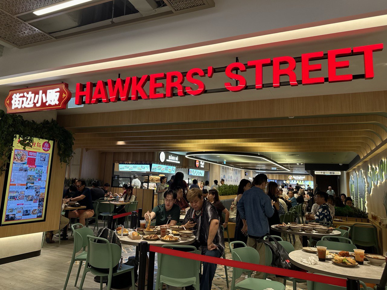 hawkers' street tangs plaza